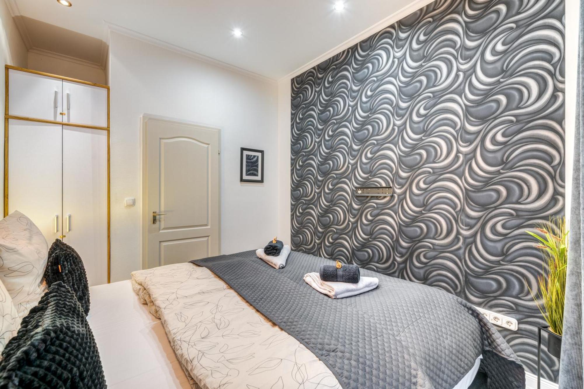 Sweet Dreams At Opera House Downtown Apartment Budapest Exterior photo